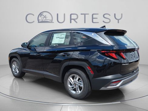 New 2026 Hyundai Tucson SE FWD image 3