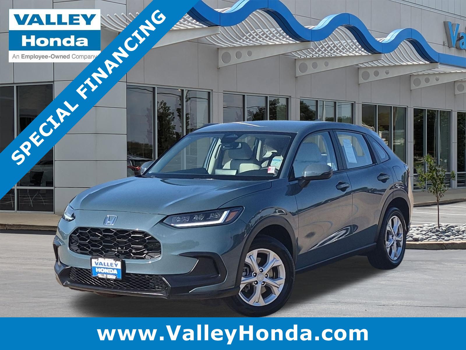 Used 2024 Honda HR-V LX image 1