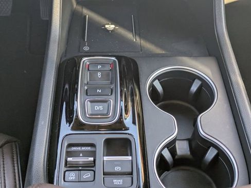 Used 2024 Honda Pilot Elite image 22