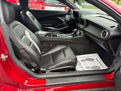 Used 2022 Chevrolet Camaro LT w/ Design Package 1 image 32