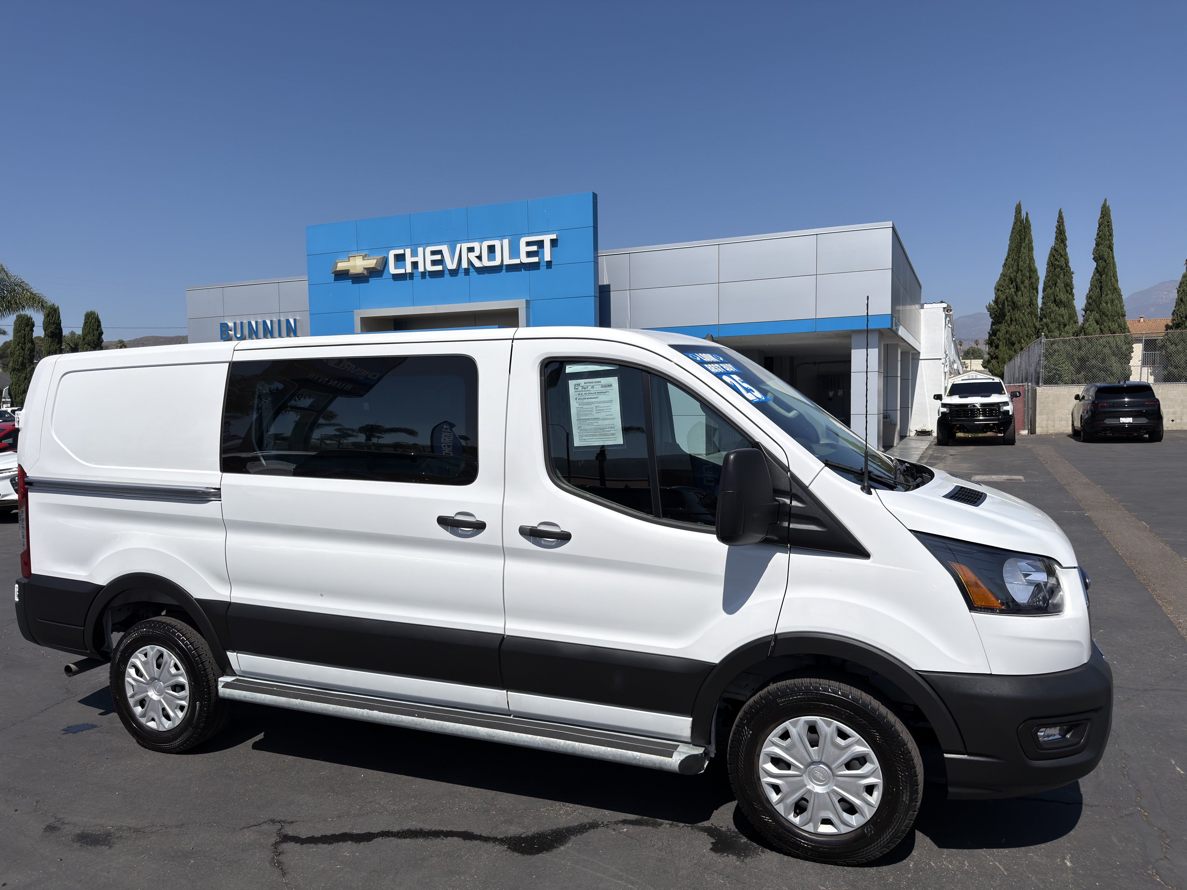 Used 2025 Ford Transit 250 Low Roof w/ Exterior Upgrade Package RWD image 9