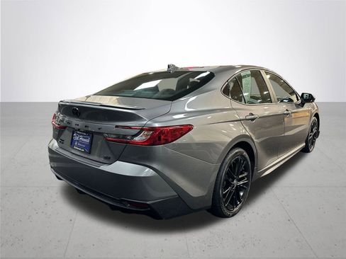 Certified 2025 Toyota Camry SE image 8