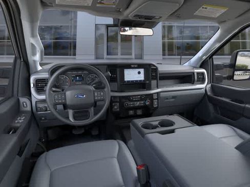 New 2026 Ford F350 XL w/ FX4 Off-Road Package AWD/4WD image 9