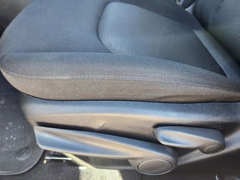 Used 2020 Jeep Renegade Sport w/ Sport Appearance Group image 9