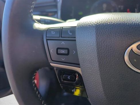 Certified 2025 Toyota Camry SE w/ Convenience Package image 12