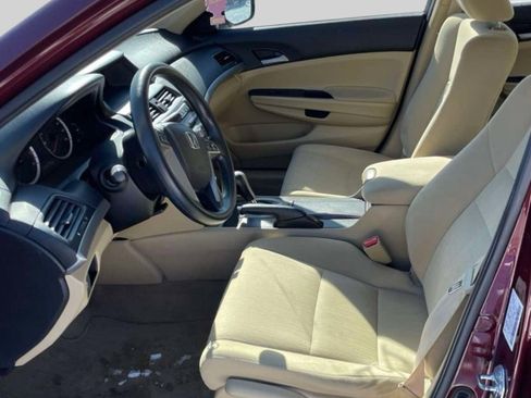 Used 2012 Honda Accord LX image 2