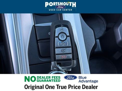 Used 2022 Ford Explorer XLT w/ Equipment Group 202A image 13