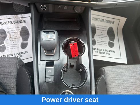 Used 2023 Nissan Rogue SV AWD/4WD image 17