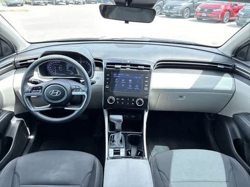 Used 2022 Hyundai Tucson SEL FWD image 16