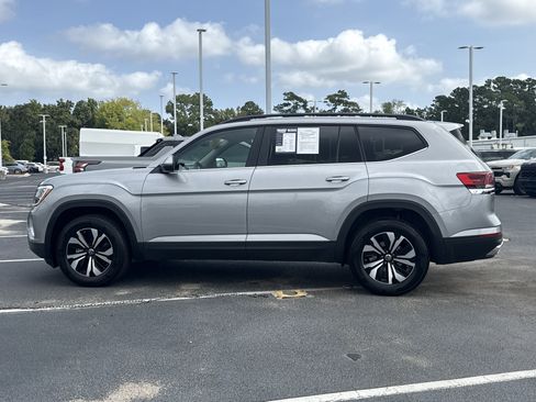 Used 2026 Volkswagen Atlas SE FWD image 12