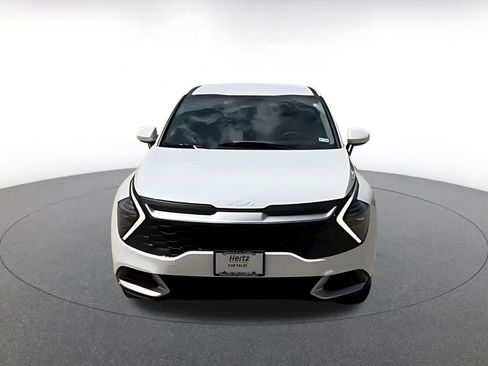 Used 2025 Kia Sportage LX image 8