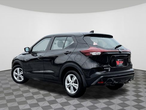Certified 2025 Nissan Kicks Play S image 17