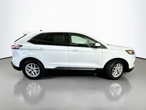 Used 2024 Ford Edge SEL AWD/4WD image 8