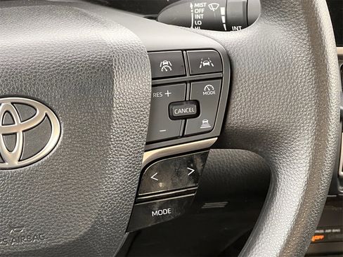 Used 2025 Toyota Camry LE image 15