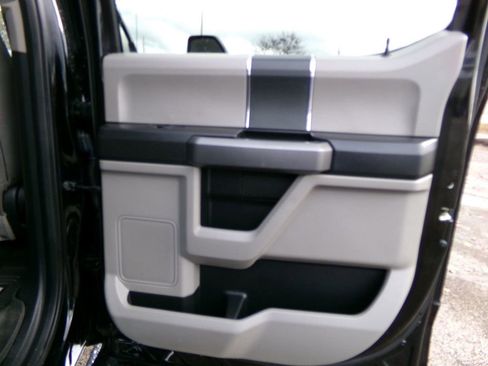 Used 2017 Ford F250 XLT w/ XLT Value Package image 14