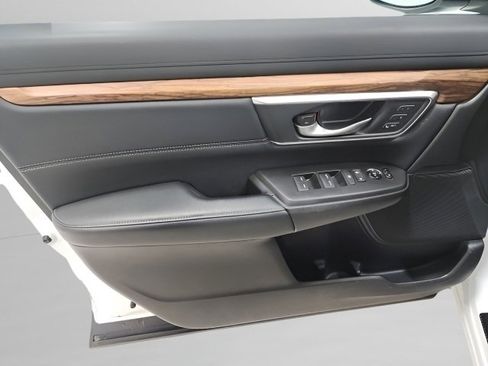Certified 2019 Honda CR-V Touring image 22