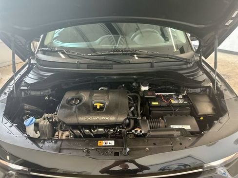 Certified 2022 Kia Soul LX FWD image 19
