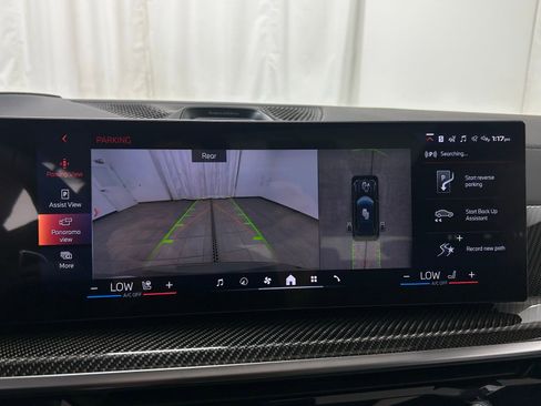 Used 2023 BMW 540i xDrive w/ Premium Package image 8