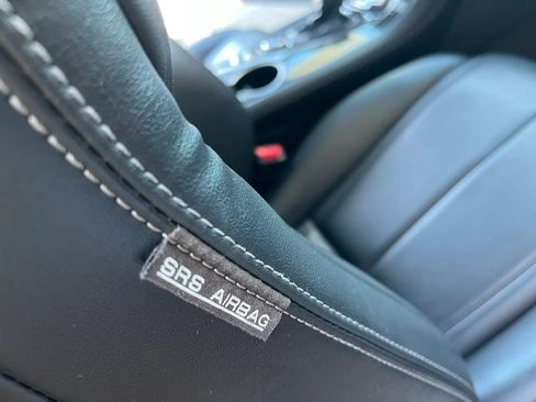 Used 2018 INFINITI Q60 3.0t Luxe RWD image 21