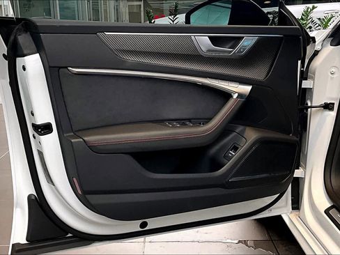 Used 2025 Audi S7 Premium Plus image 21