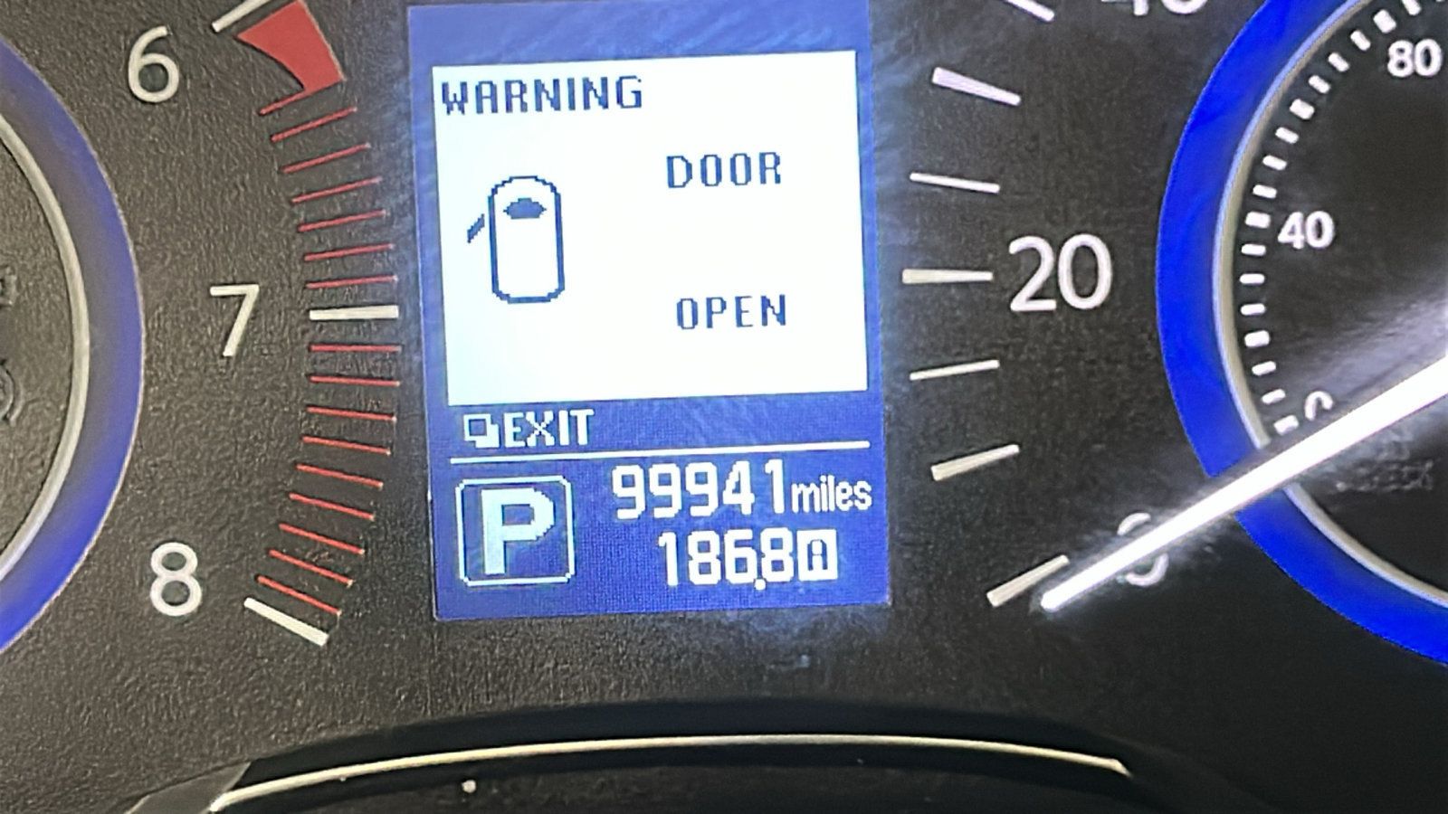 Used 2017 INFINITI QX80 4WD image 21