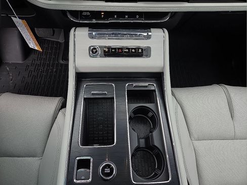 New 2026 Lincoln Aviator Reserve image 25