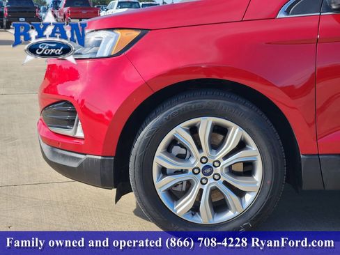 Used 2022 Ford Edge Titanium w/ Equipment Group 301A AWD/4WD image 5
