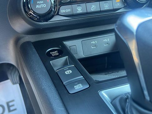 New 2026 Nissan Kicks SV image 19