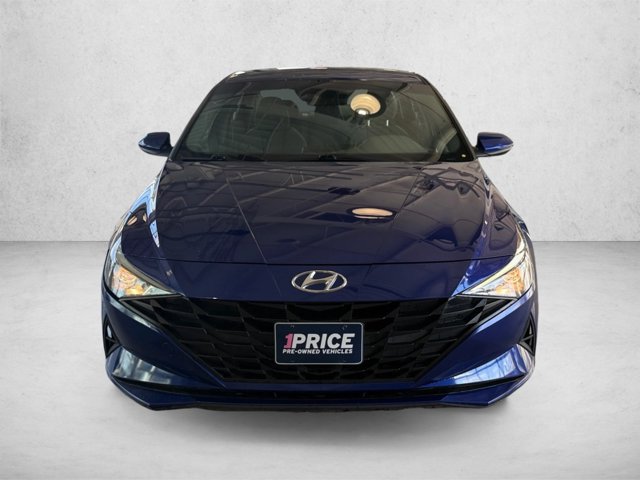 Used 2023 Hyundai Elantra SEL w/ Cargo Package FWD image 2