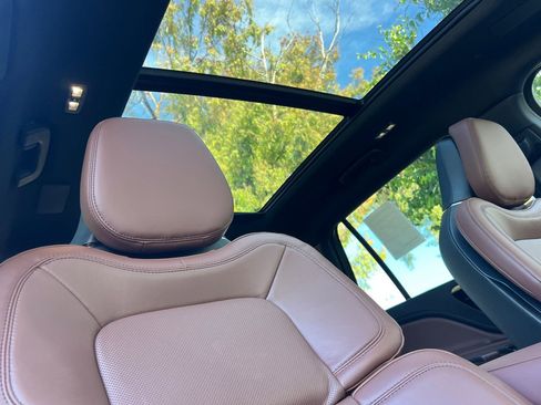 New 2026 Lincoln Aviator Reserve AWD/4WD image 16