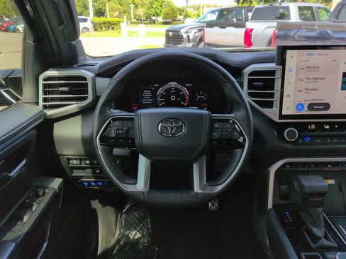Used 2024 Toyota Tundra Platinum w/ TRD Off-Road Package AWD/4WD image 15