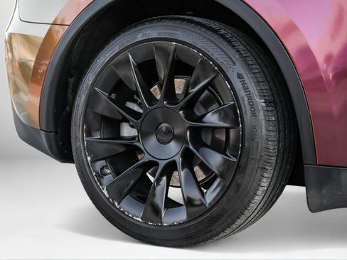 Used 2021 Tesla Model Y 2WD image 61