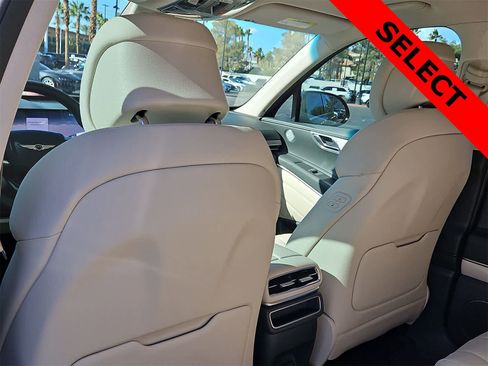 Used 2025 Genesis GV80 2.5T Select image 16