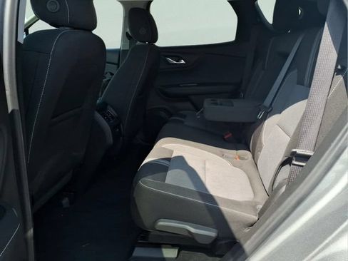 Used 2025 Chevrolet Blazer LT FWD image 21