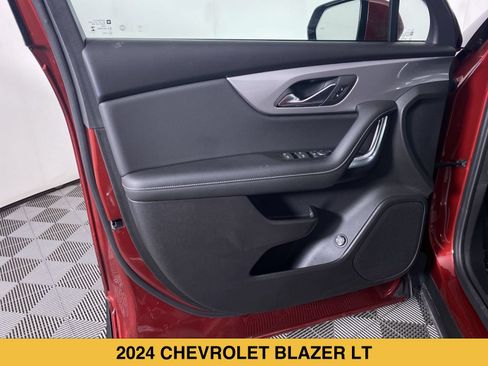 Certified 2024 Chevrolet Blazer LT FWD image 11