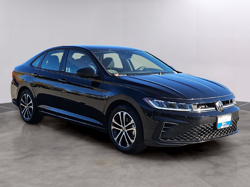 Certified 2025 Volkswagen Jetta Sport FWD image 3