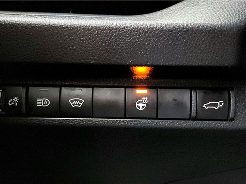 Used 2023 Toyota RAV4 XLE Premium image 36