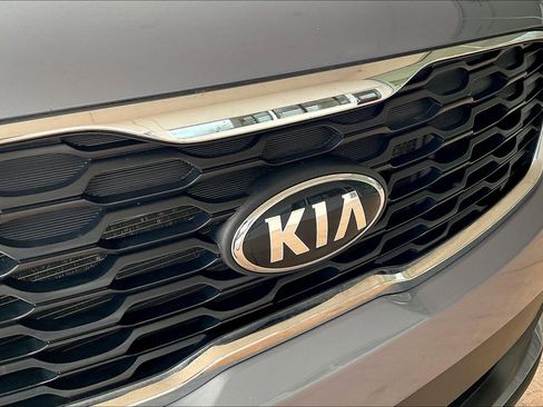 Used 2020 Kia Sorento LX image 33