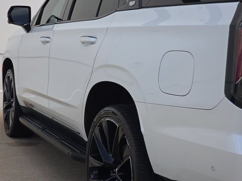 Used 2023 Cadillac Escalade Premium Luxury w/ LPO, Floor Liner Package AWD/4WD image 44