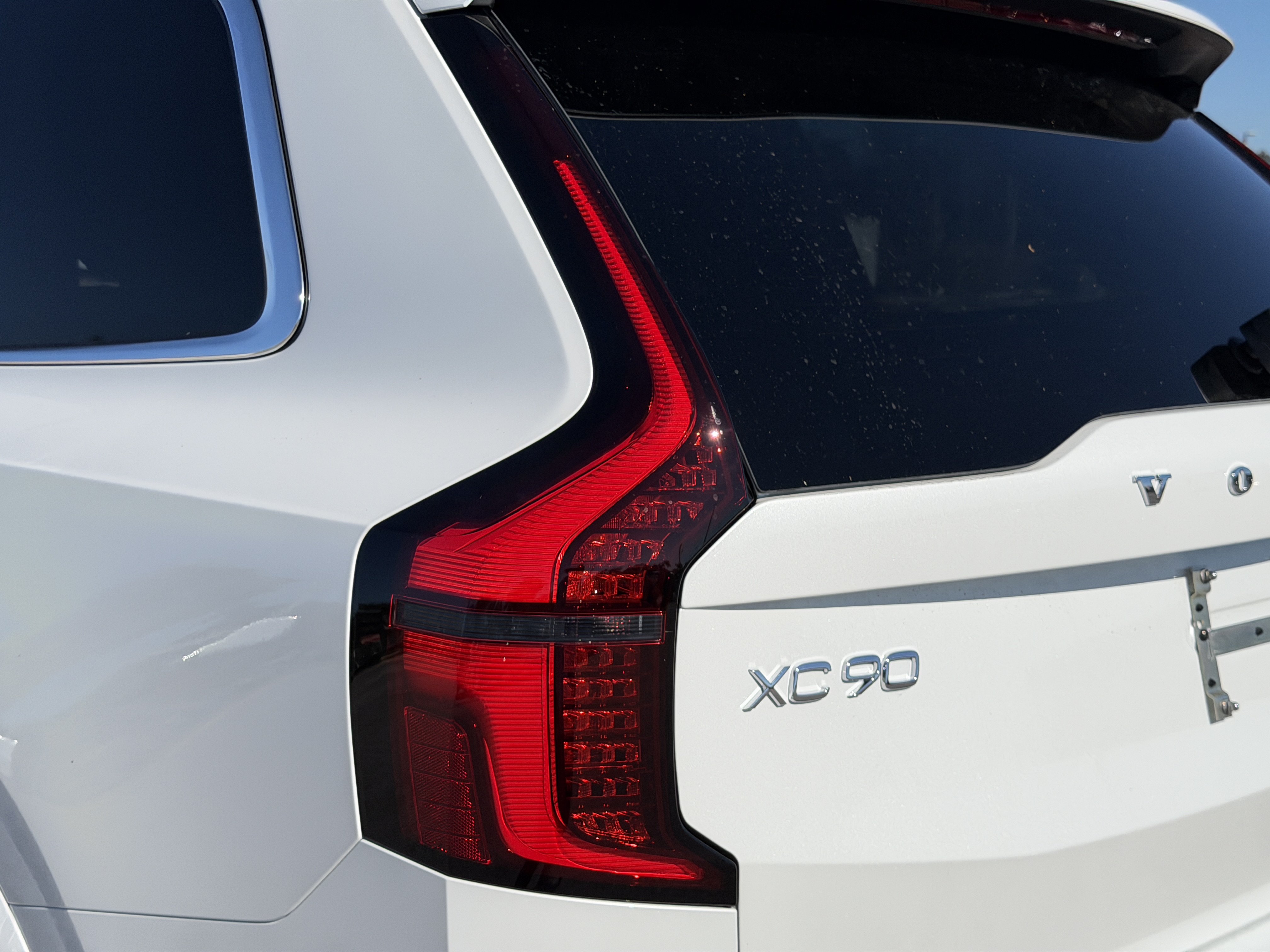 New 2026 Volvo XC90 B5 Ultra w/ Protection Package AWD/4WD image 9