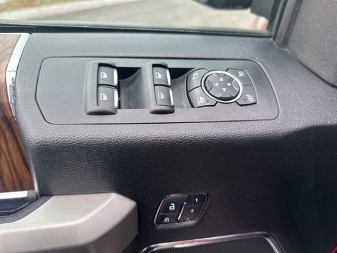 Used 2018 Ford F150 Lariat image 20