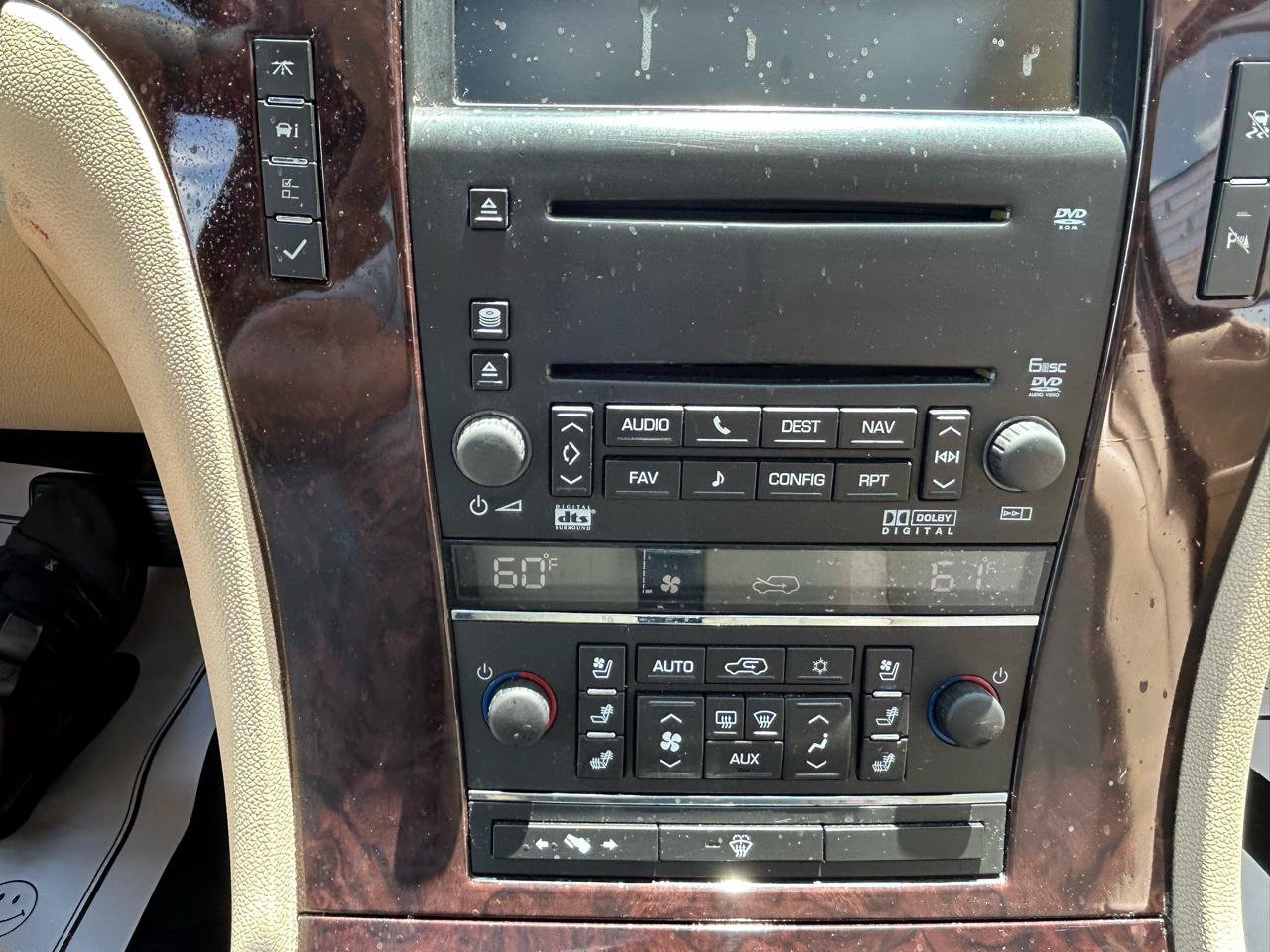 Used 2007 Cadillac Escalade AWD w/ Information Package image 27