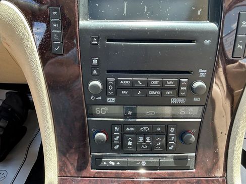 Used 2007 Cadillac Escalade AWD w/ Information Package image 27