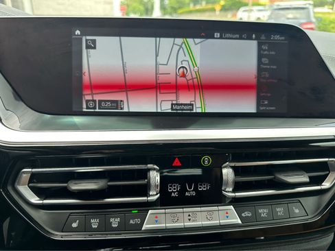 Used 2025 BMW Z4 M40i w/ Edition RWD image 11