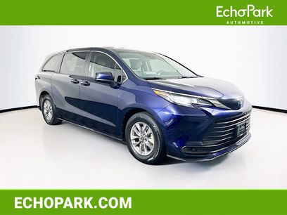 Used 2022 Toyota Sienna LE