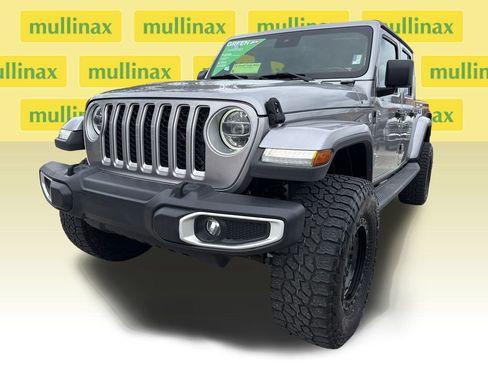 Used 2020 Jeep Gladiator Overland image 9