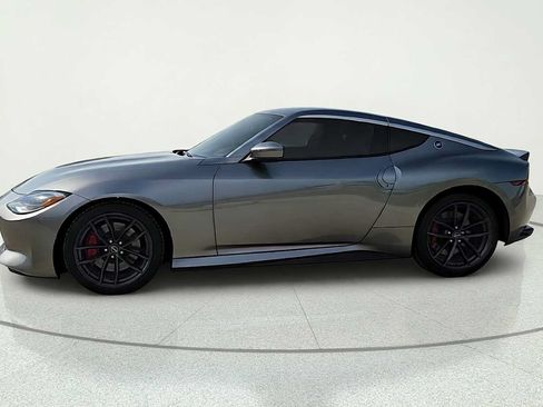 Used 2024 Nissan Z Performance w/ Floor Mat Package RWD image 4