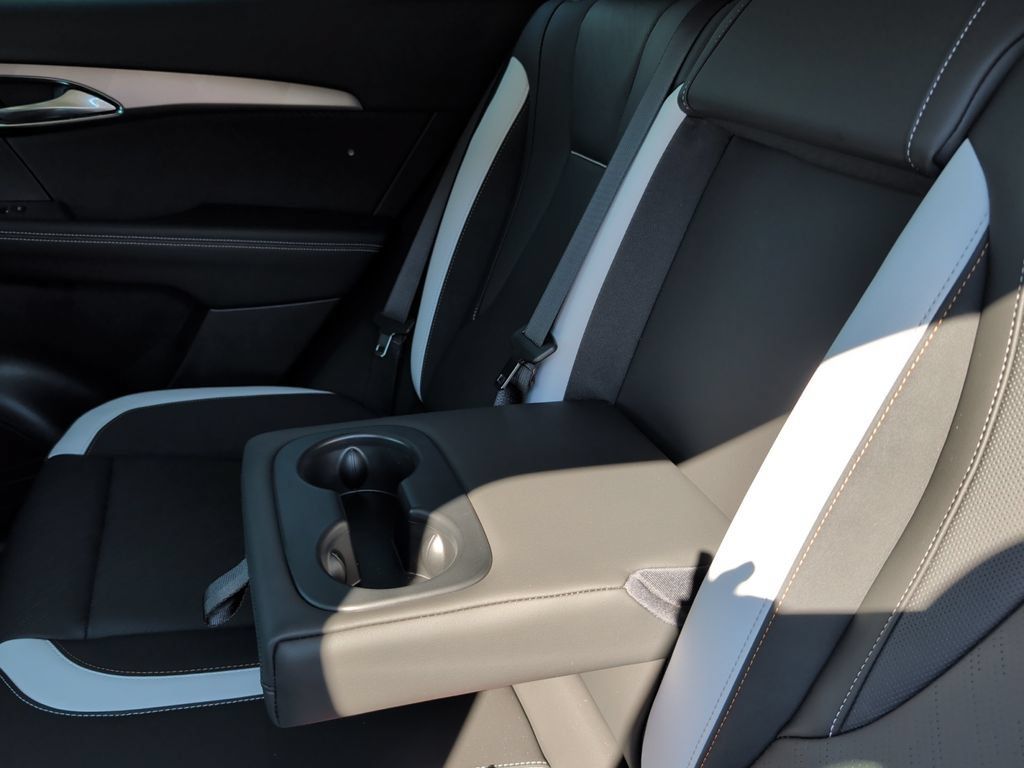 New 2026 Buick Envision Sport Touring AWD/4WD image 38
