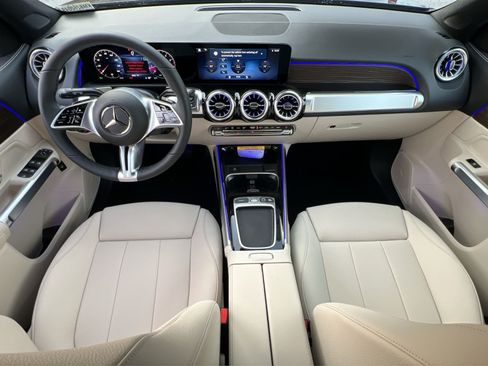 Used 2026 Mercedes-Benz GLB 250 4MATIC image 21