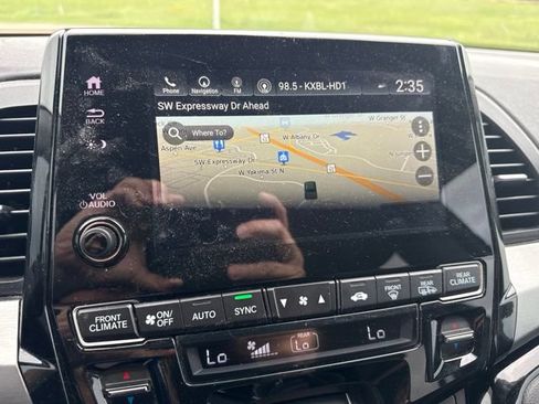 Used 2023 Honda Odyssey Touring image 10